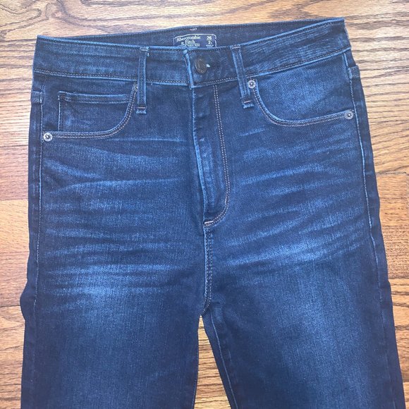 Abercrombie&Fitch High Rise Skinny (Size: 26W, 2S) - Picture 3 of 5